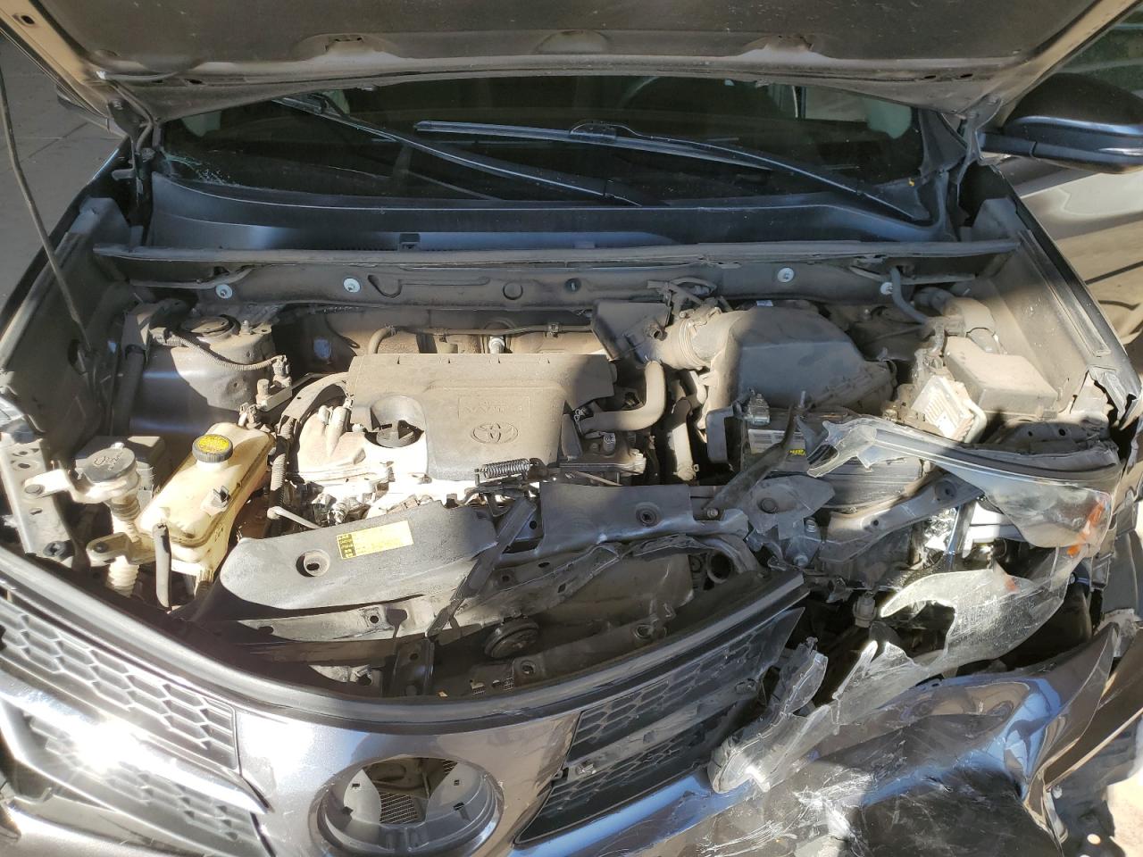 2015 Toyota RAV 4 - Image 13