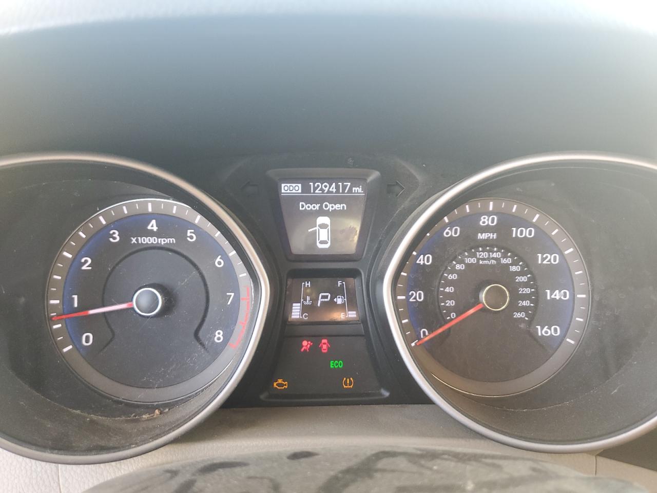 2013 Hyundai Elantra - Image 9