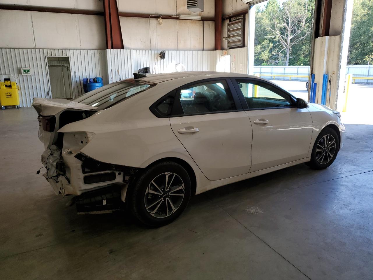 2023 Kia Forte - Image 3
