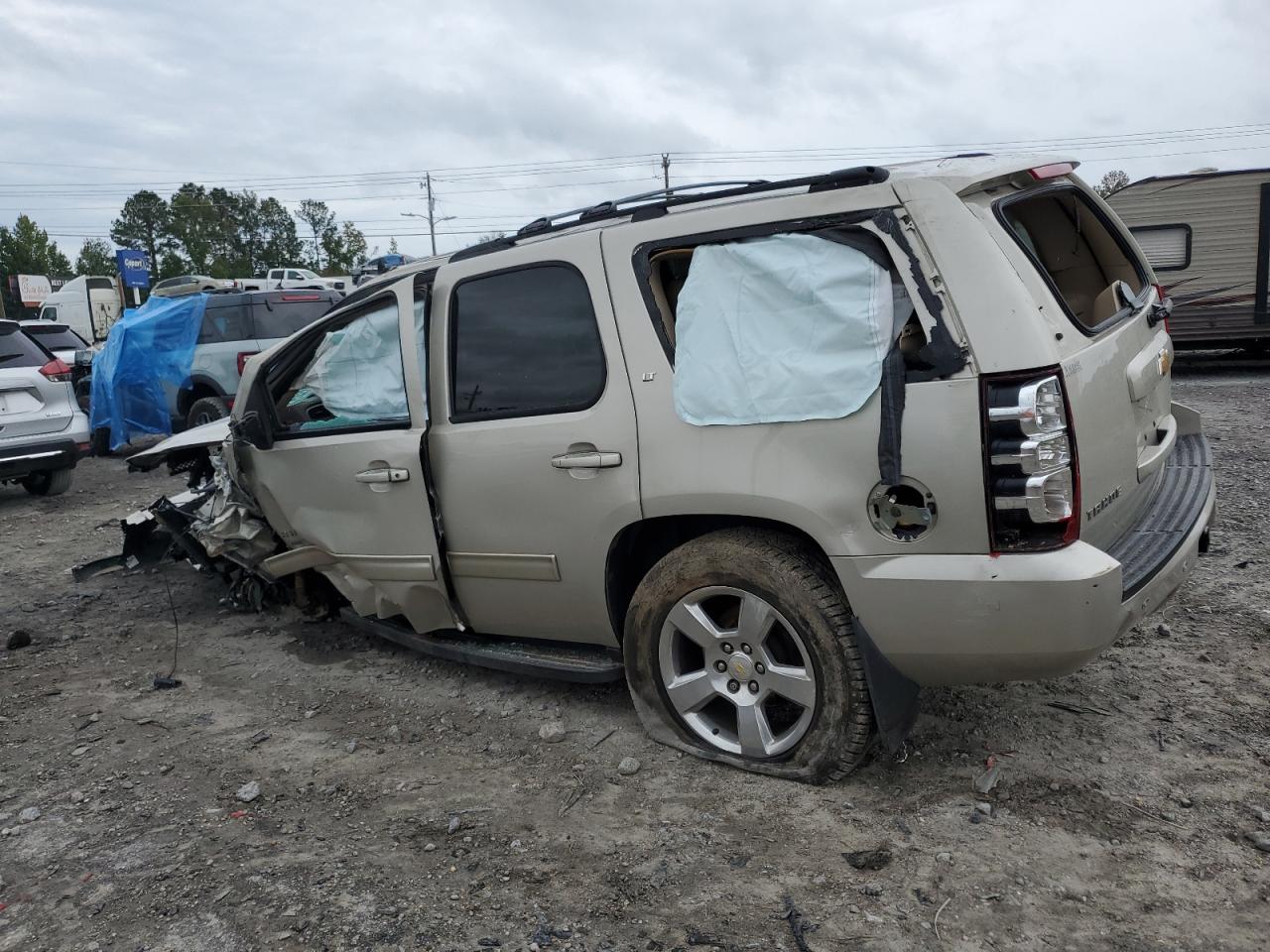 2013 Chevrolet Tahoe - Image 2