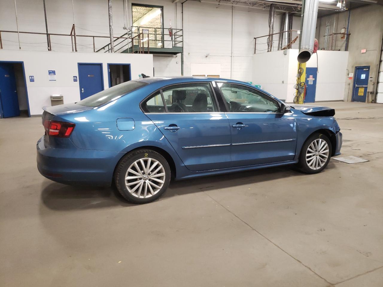 2016 Volkswagen Jetta - Image 3