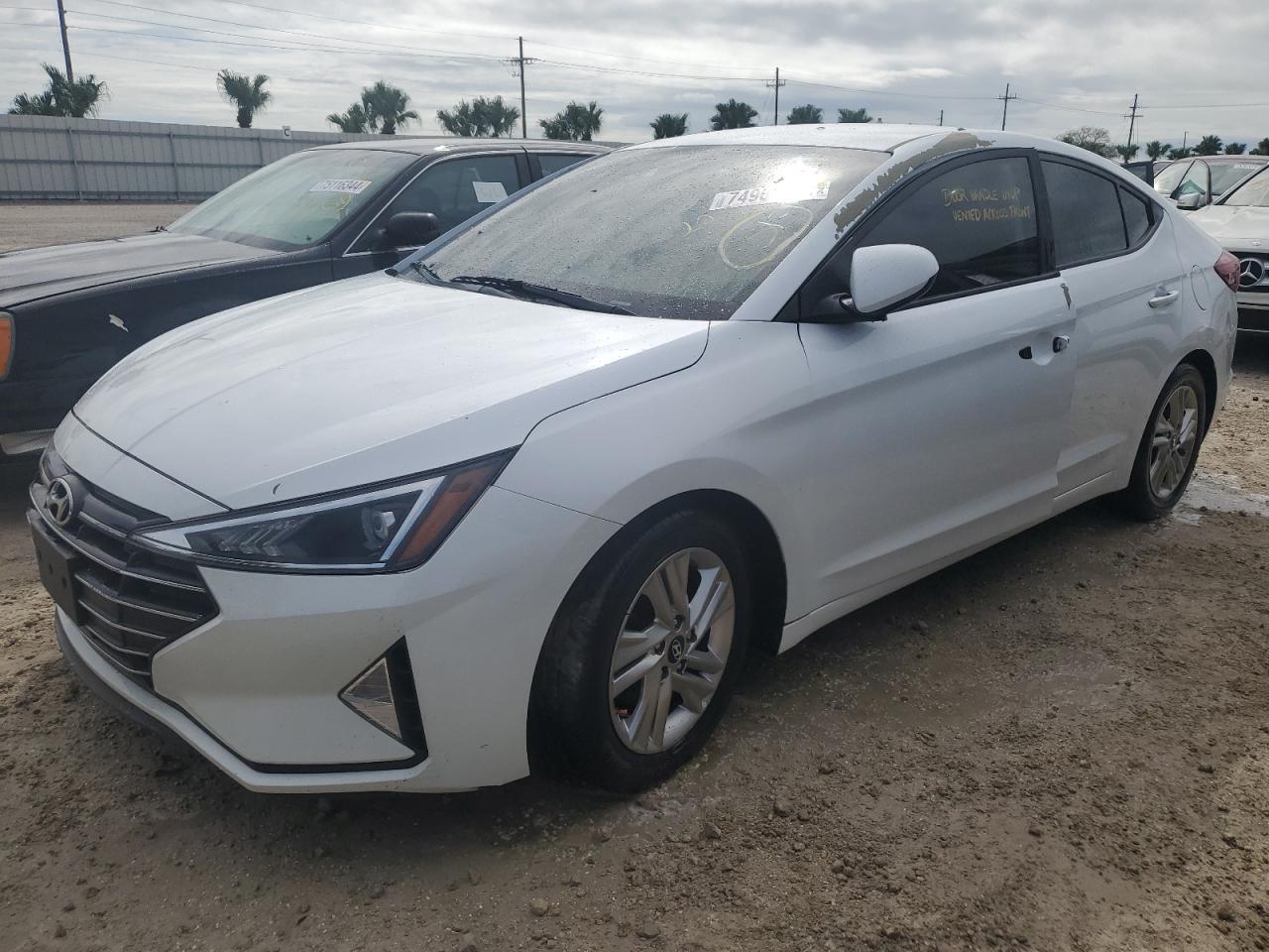 2019 Hyundai Elantra - Image 1