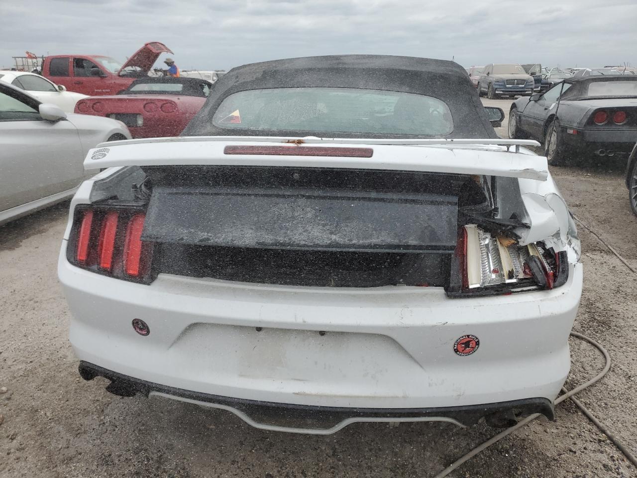 2016 Ford Mustang - Image 6
