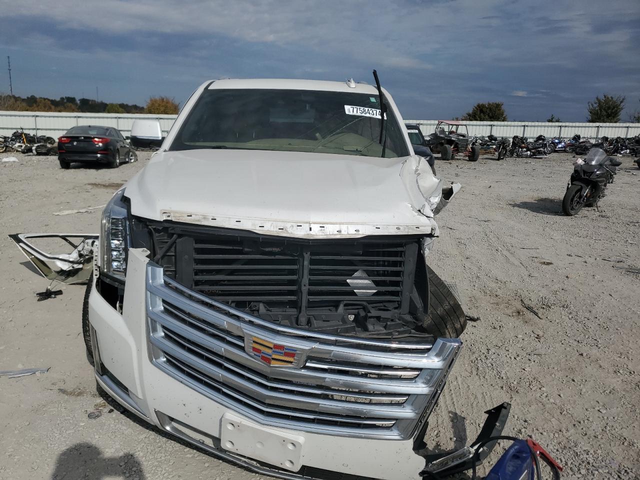 VIN 1GYS4KKJ8LR158370 2020 CADILLAC ESCALADE no.5