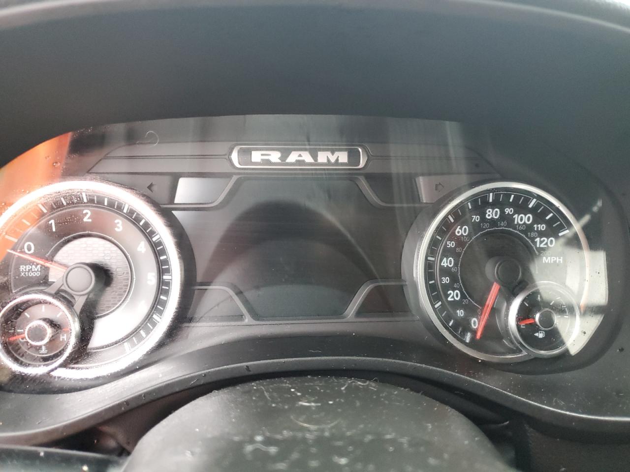 2022 RAM 1500 - Image 9