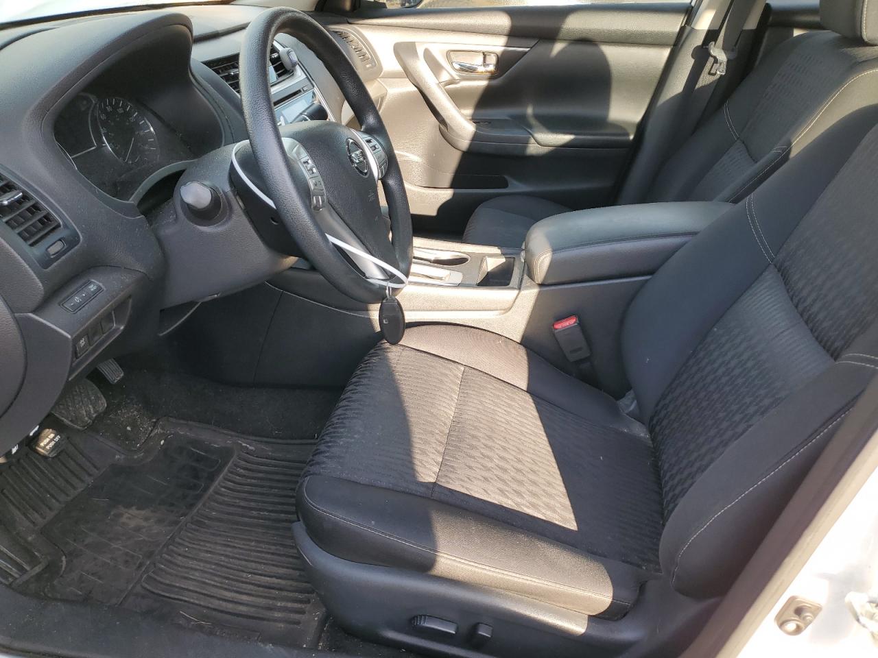2018 Nissan Altima - Image 7