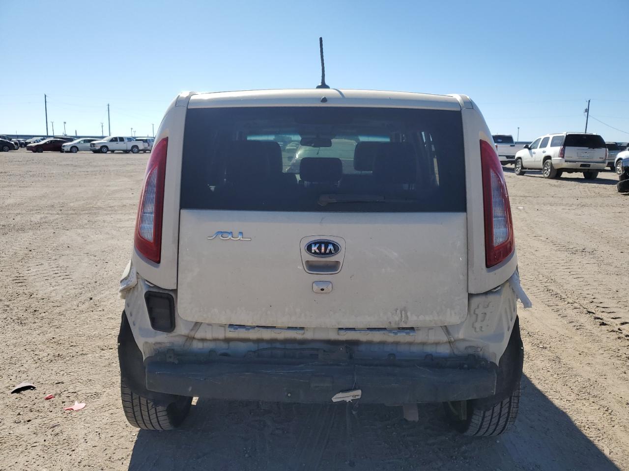 2012 Kia Soul + VIN: KNDJT2A68C7395065 Lot: 77620754