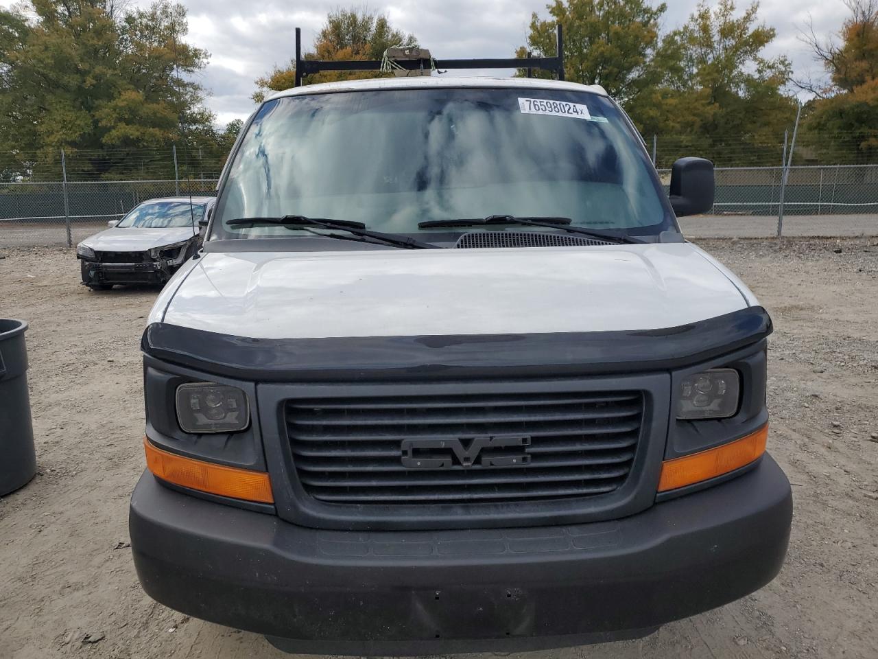 2013 GMC Savana - Image 5