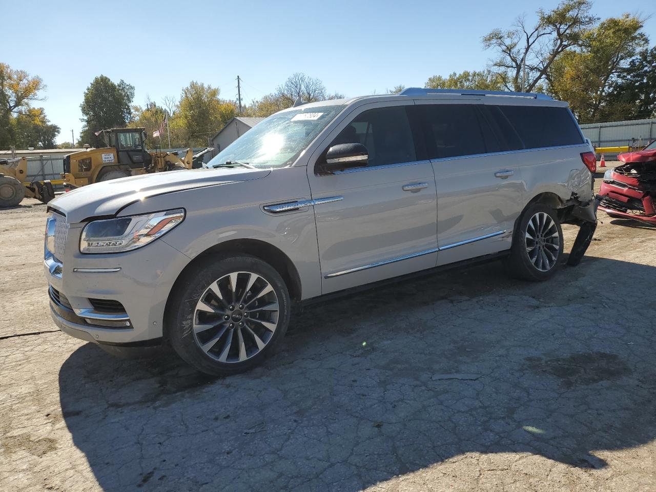 2021 Lincoln Navigator - Image 1