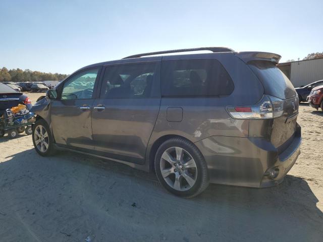  TOYOTA SIENNA 2013 Серый