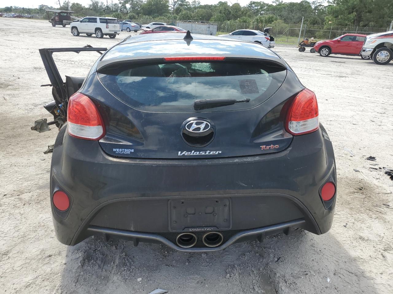 KMHTC6AE6DU153591 2013 Hyundai Veloster Turbo