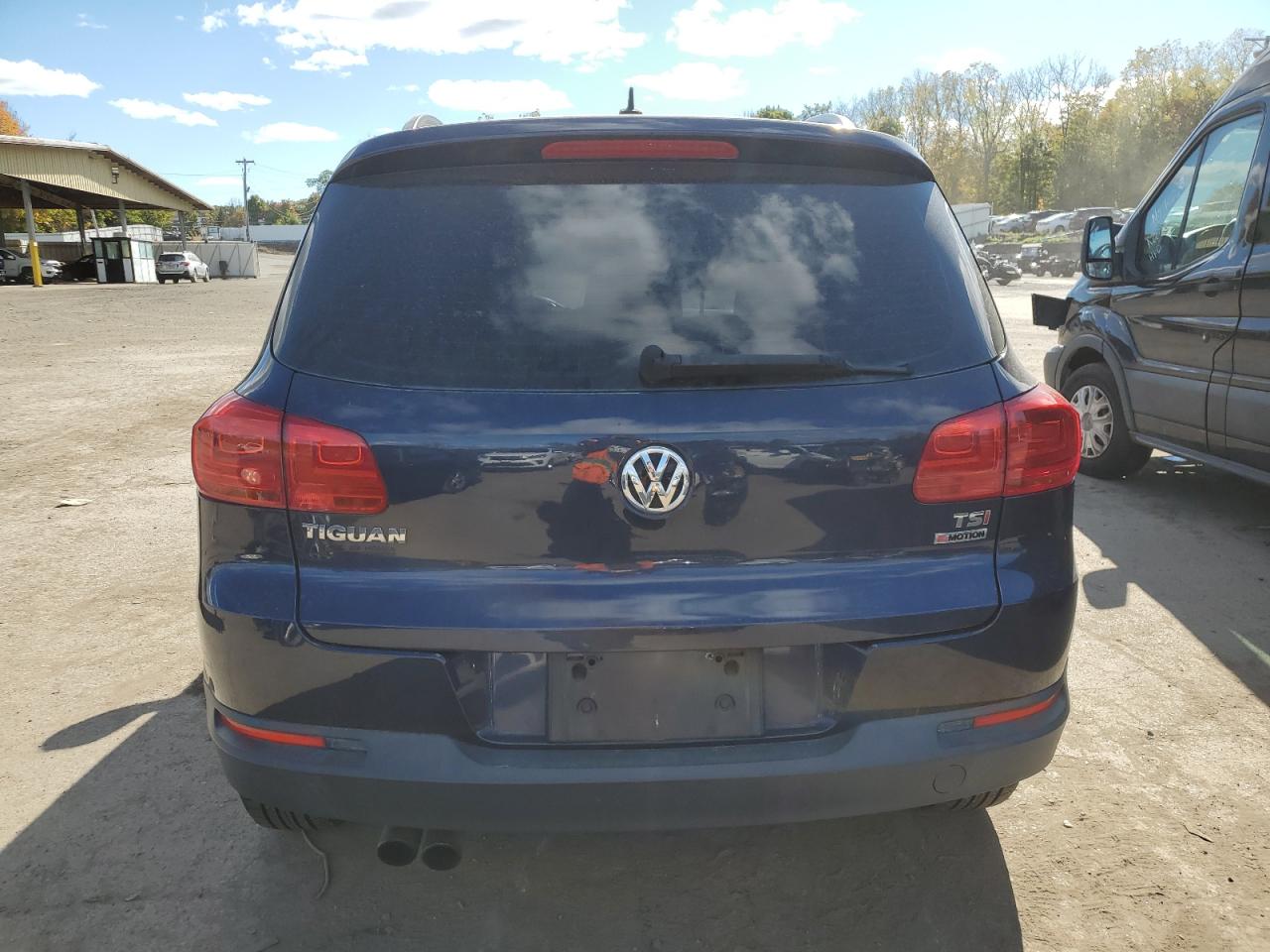 WVGBV7AX4GW593735 2016 Volkswagen Tiguan S