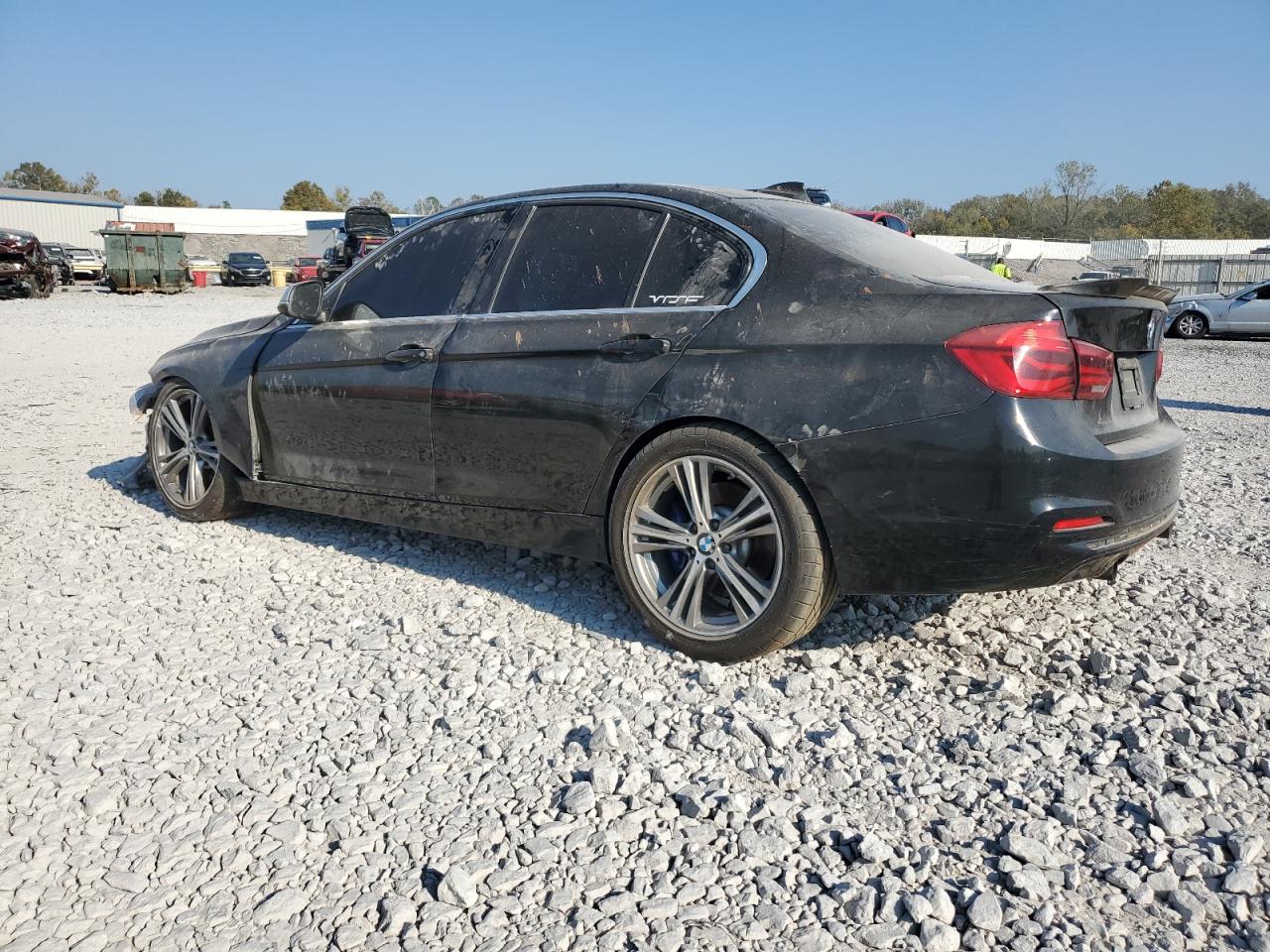 VIN WBA8B3G56GNT92556 2016 BMW 3 SERIES no.2