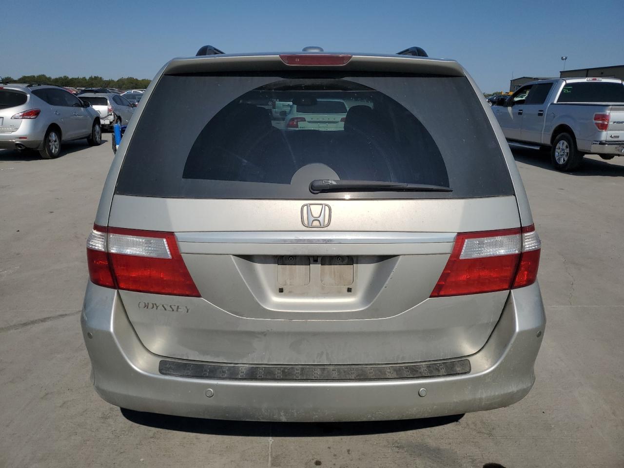 2007 Honda Odyssey Touring VIN: 5FNRL38857B058059 Lot: 74335344