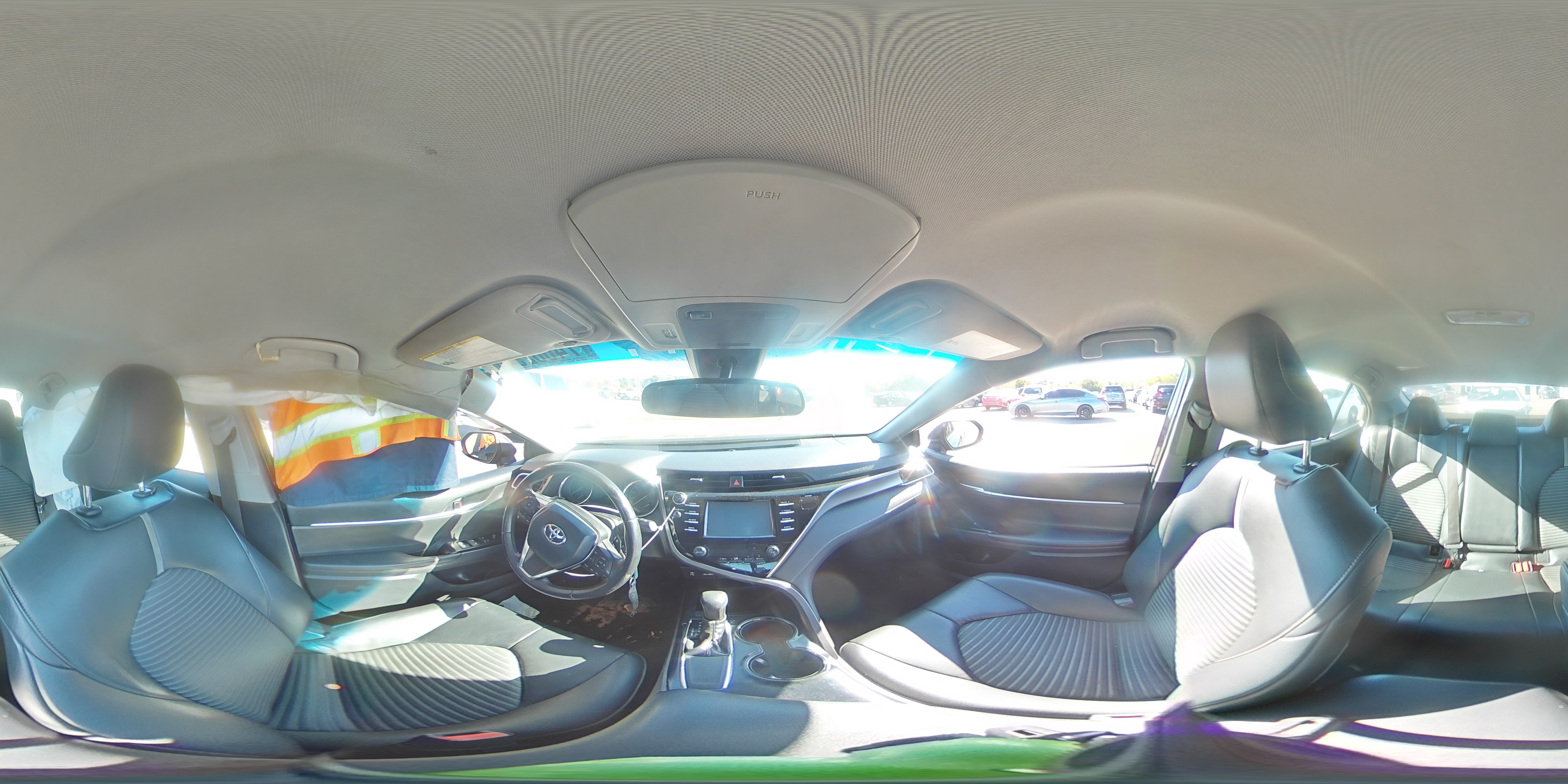 2018 Toyota Camry - Image 13