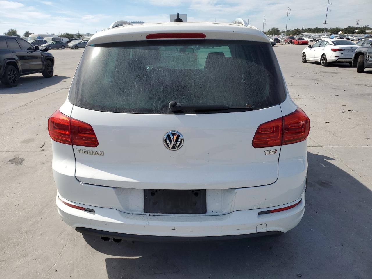 2017 Volkswagen Tiguan Sport VIN: WVGTV7AX4HK012358 Lot: 76883344