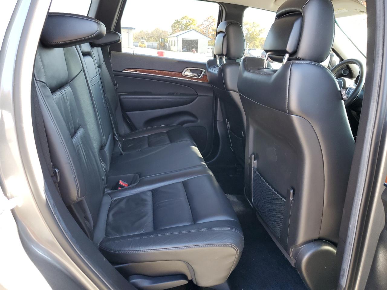 2013 Jeep Grand Cherokee - Image 10