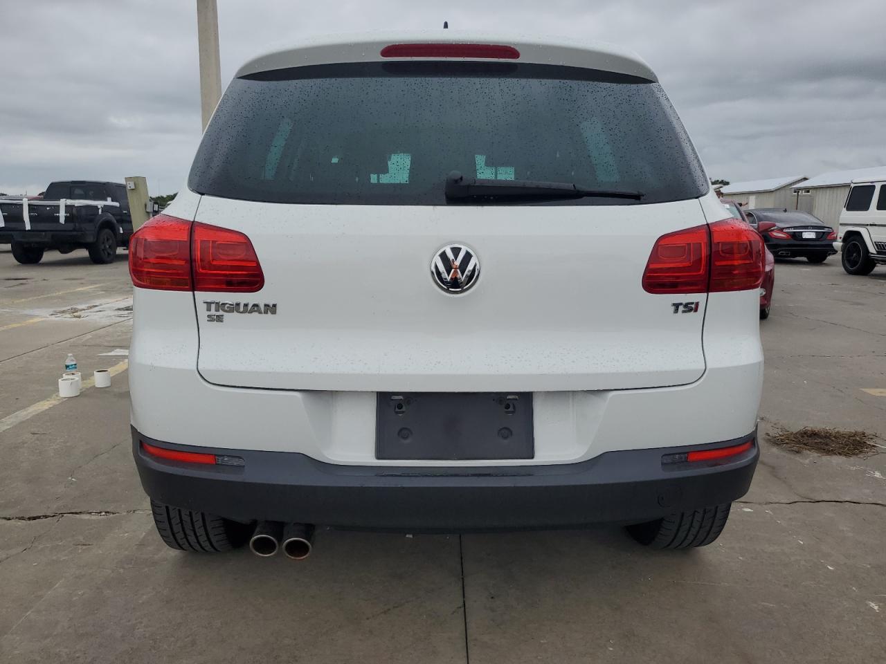 2016 Volkswagen Tiguan S VIN: WVGAV7AX0GW561246 Lot: 74946964