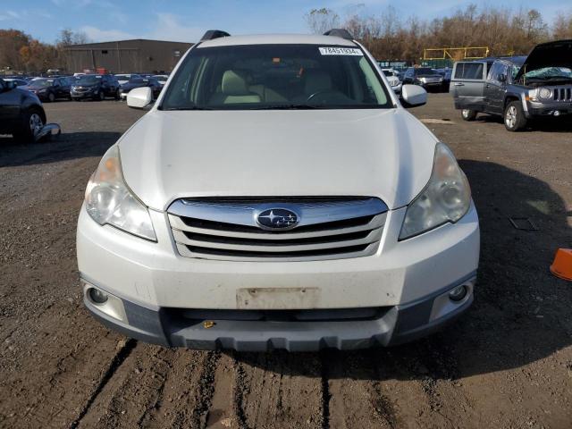  SUBARU OUTBACK 2012 Белы