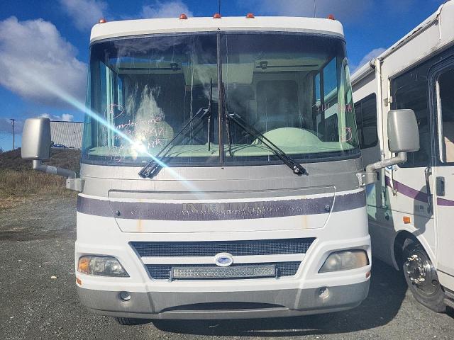 2004 WORKHORSE CUSTOM CHASSIS MOTORHOME CHASSIS W22