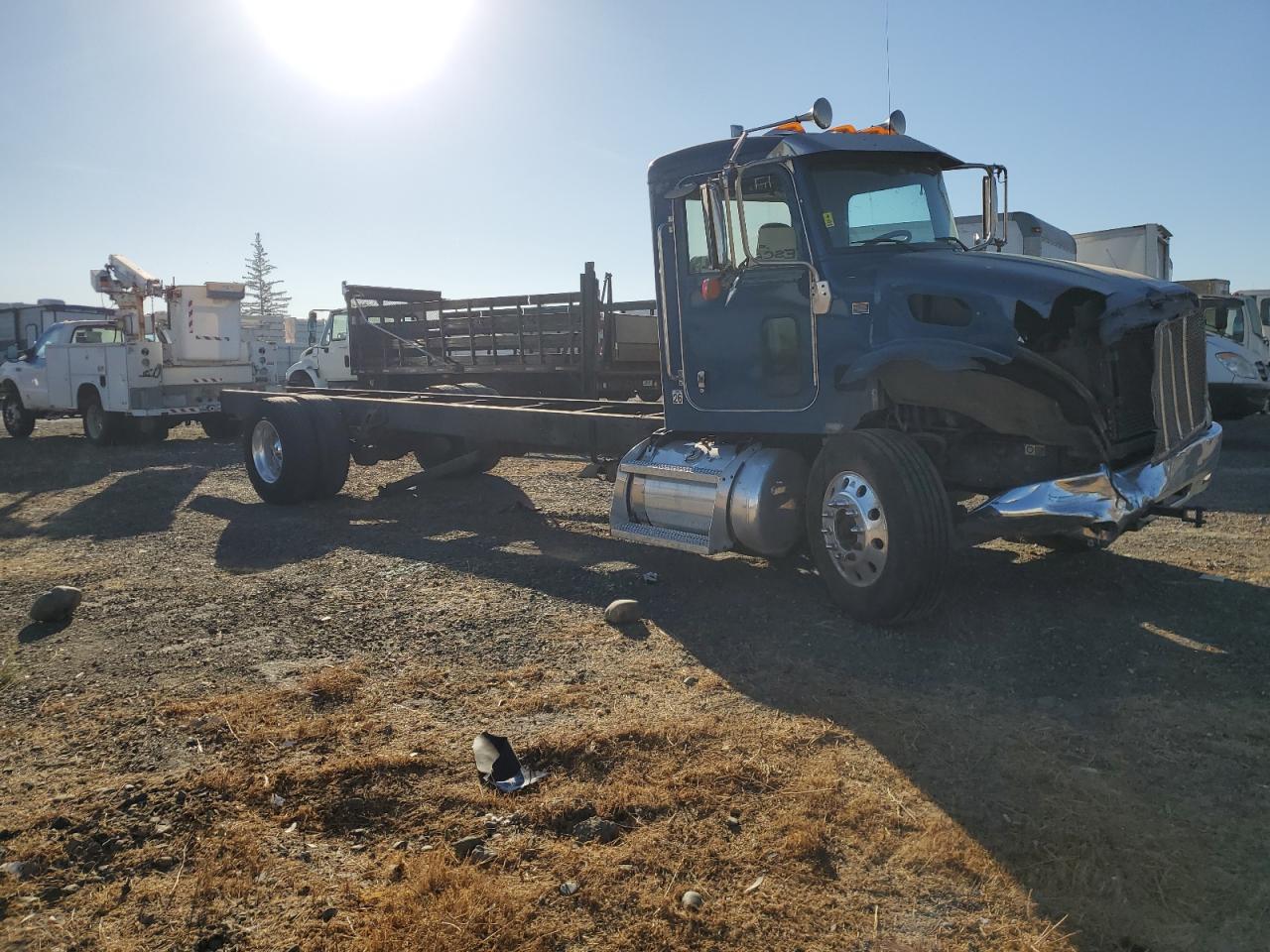 2019 Peterbilt 337 de vânzare în Sacramento, CA - All Over
