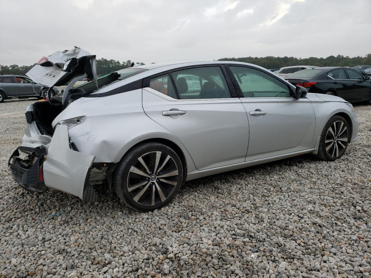 2019 Nissan Altima - Image 3