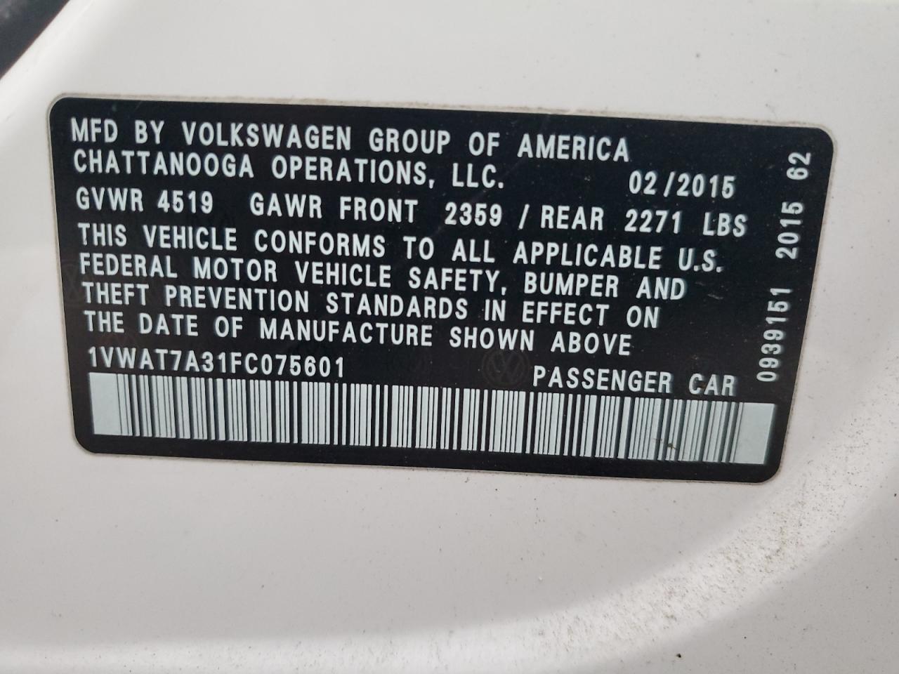 2015 Volkswagen Passat - Image 13