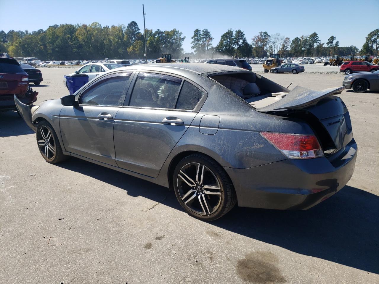 2009 Honda Accord - Image 2