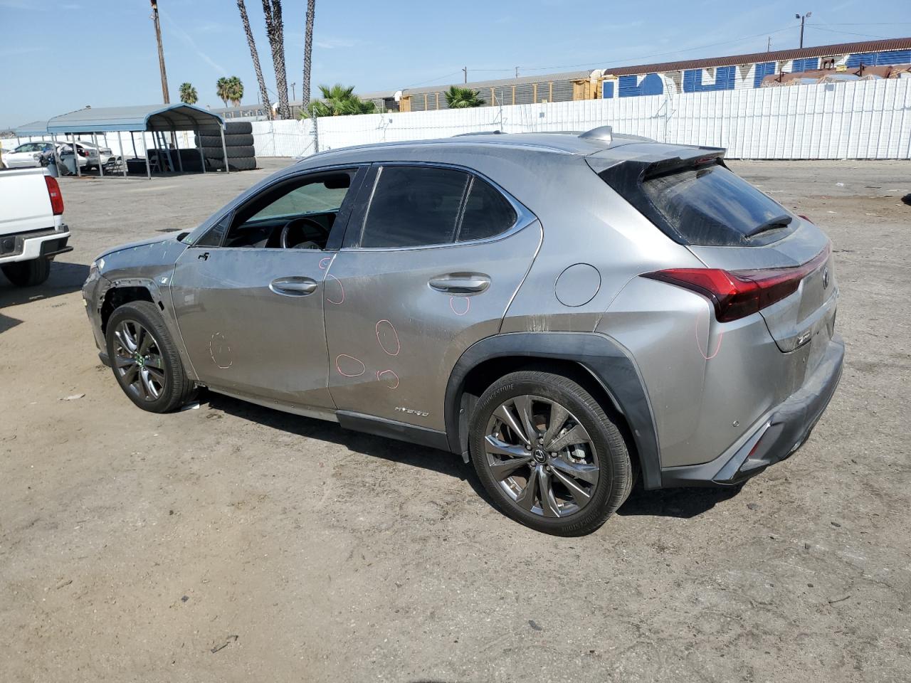 JTHU9JBH8K2013942 2019 LEXUS UX - Image 2