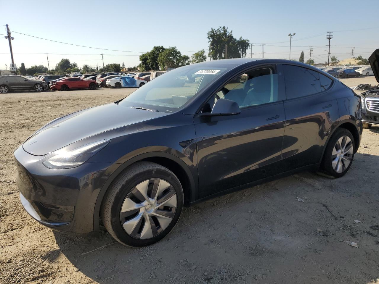 7SAYGDED6RF103975 2024 TESLA MODEL Y - Image 1