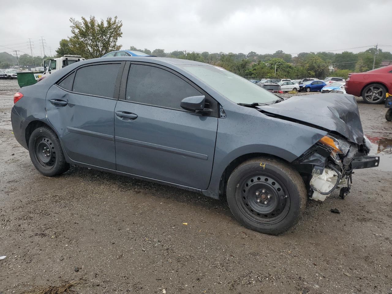 VIN 2T1BURHE6HC828945 2017 TOYOTA COROLLA no.4