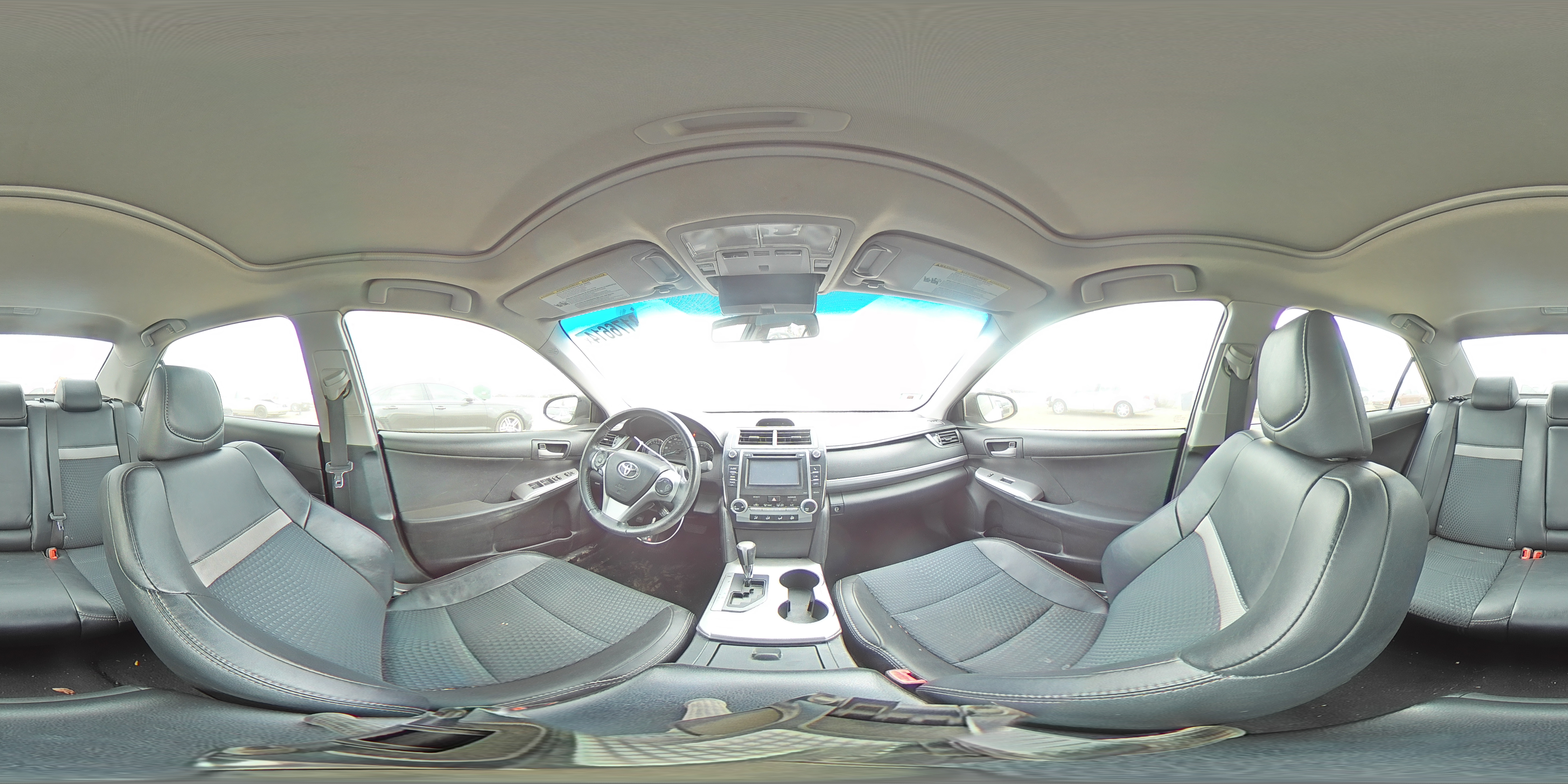 2012 Toyota Camry - Image 13