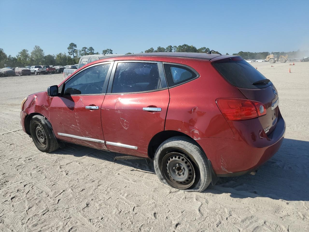 JN8AS5MT2FW669672 2015 NISSAN ROGUE - Image 2