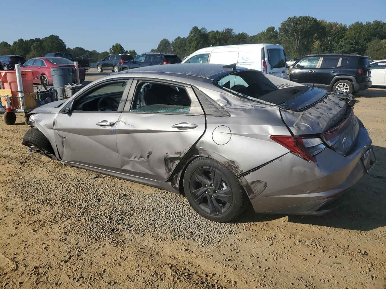 2021 Hyundai Elantra - Image 2