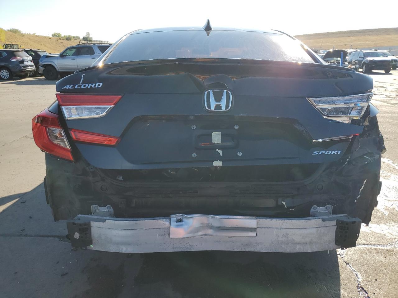 1HGCV1F31JA142568 2018 Honda Accord Sport