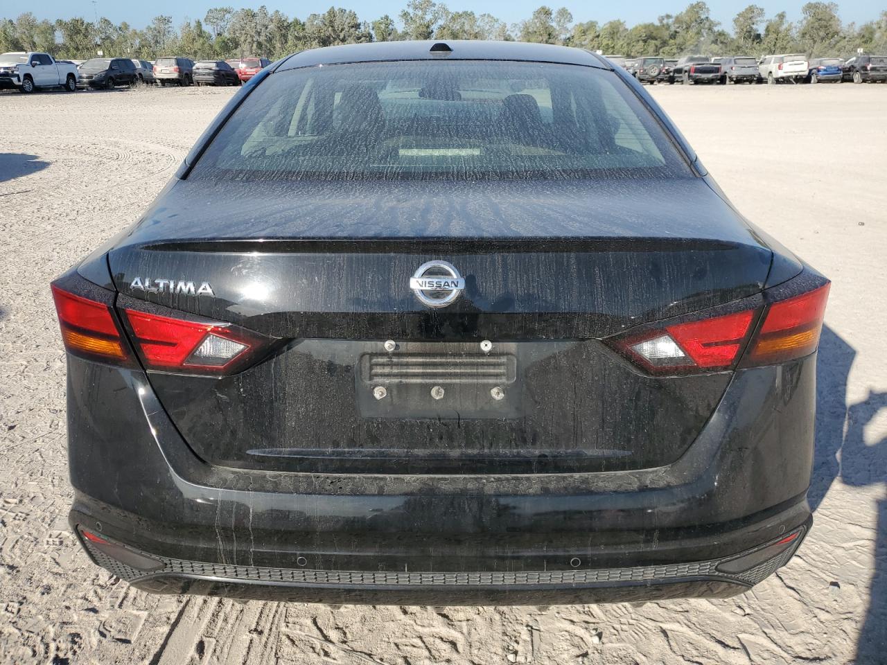 2020 Nissan Altima - Image 6