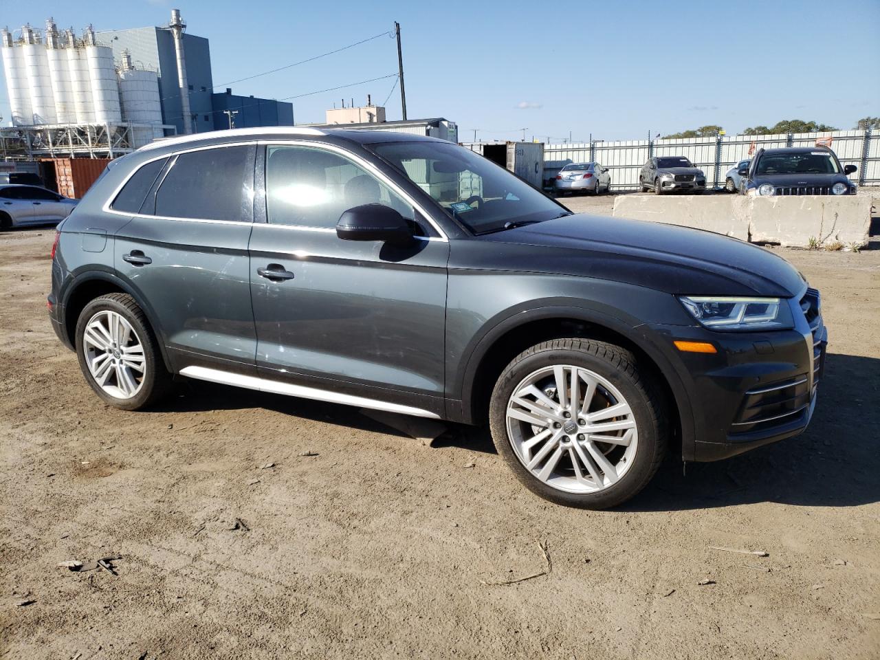 WA1BNAFY0J2011223 2018 Audi Q5 Premium Plus