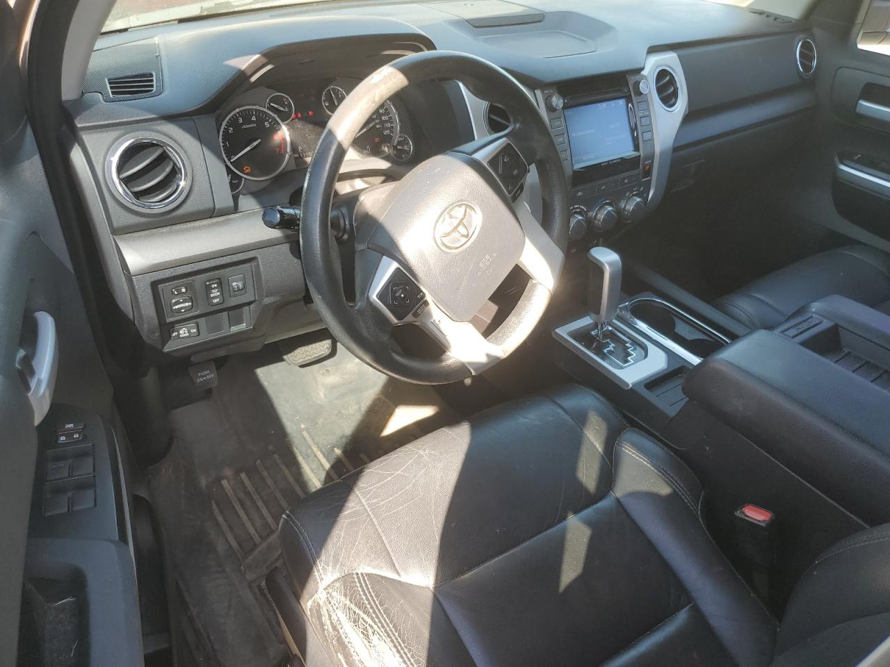 2015 Toyota Tundra - Image 8