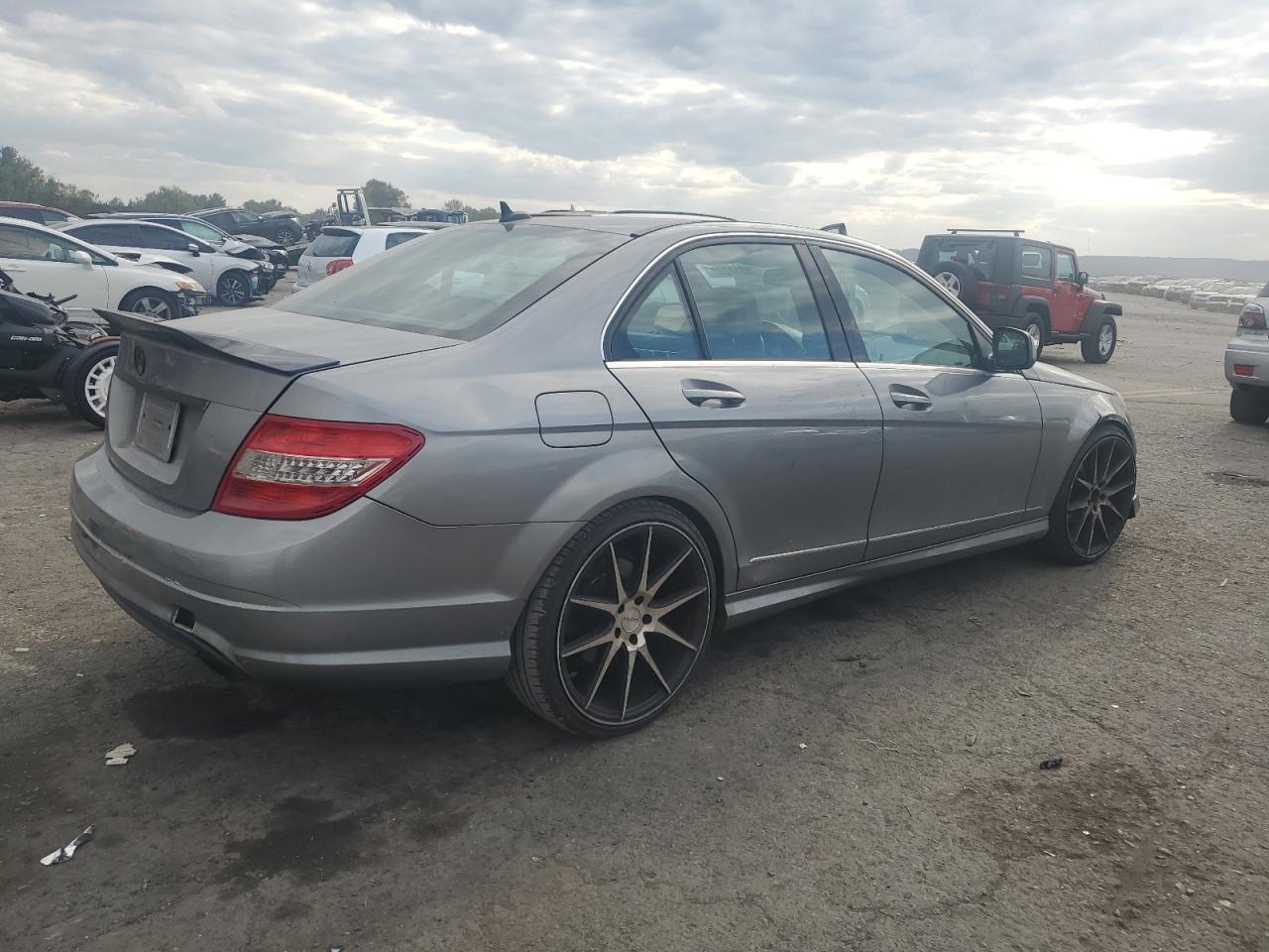 WDDGF54X19R053144 2009 Mercedes-Benz C 300