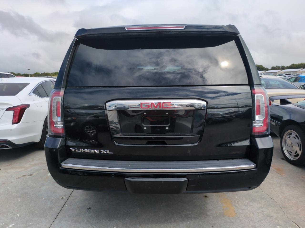 1GKS1HKJ3KR379122 2025 GMC Yukon Xl Denali