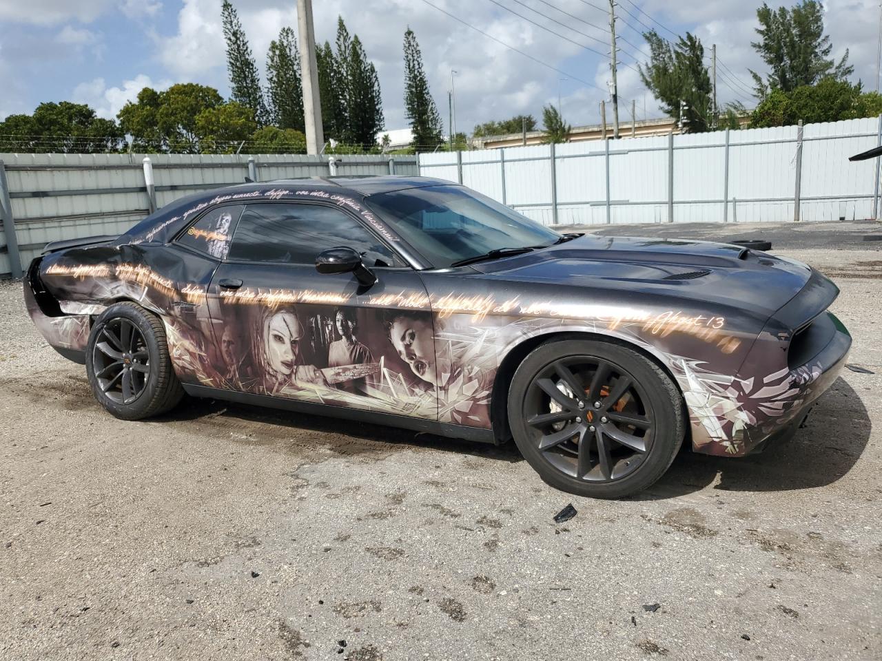 2019 Dodge Challenger - Image 4
