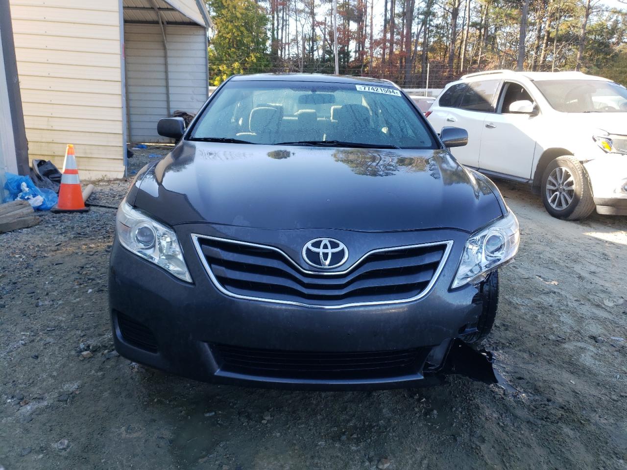 2010 Toyota Camry - Image 5