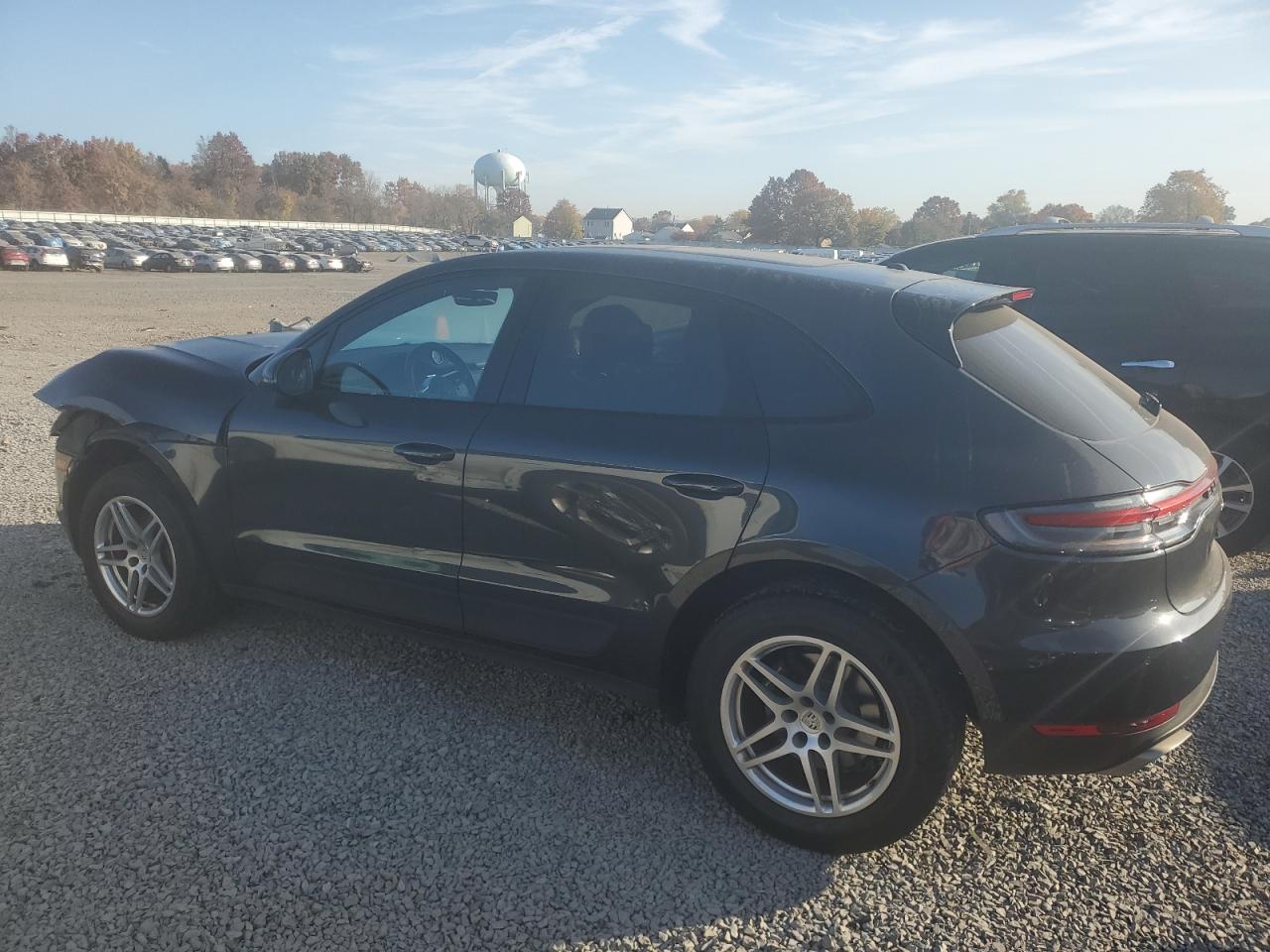 2020 Porsche Macan - Image 2