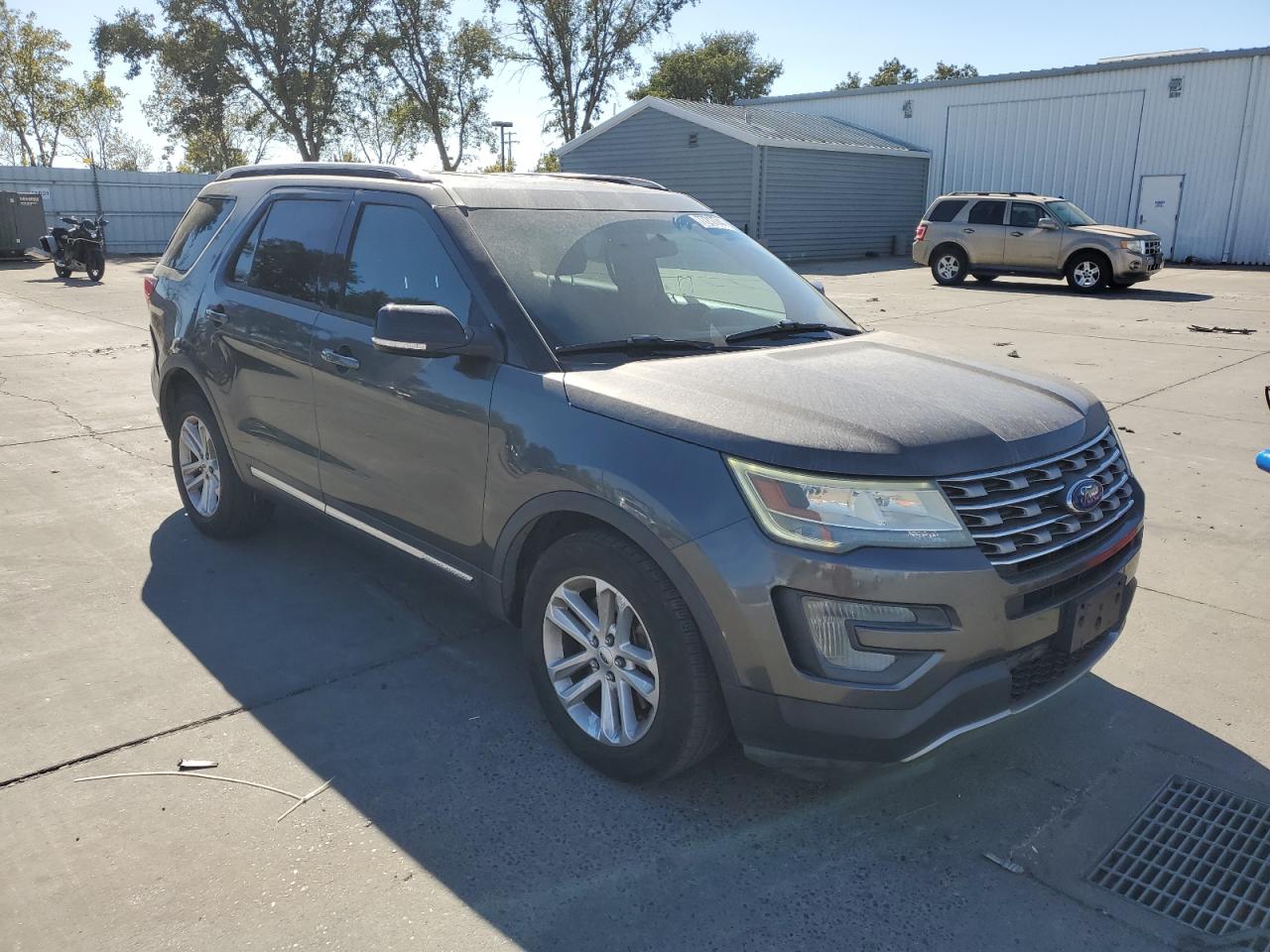 2016 Ford Explorer - Image 4