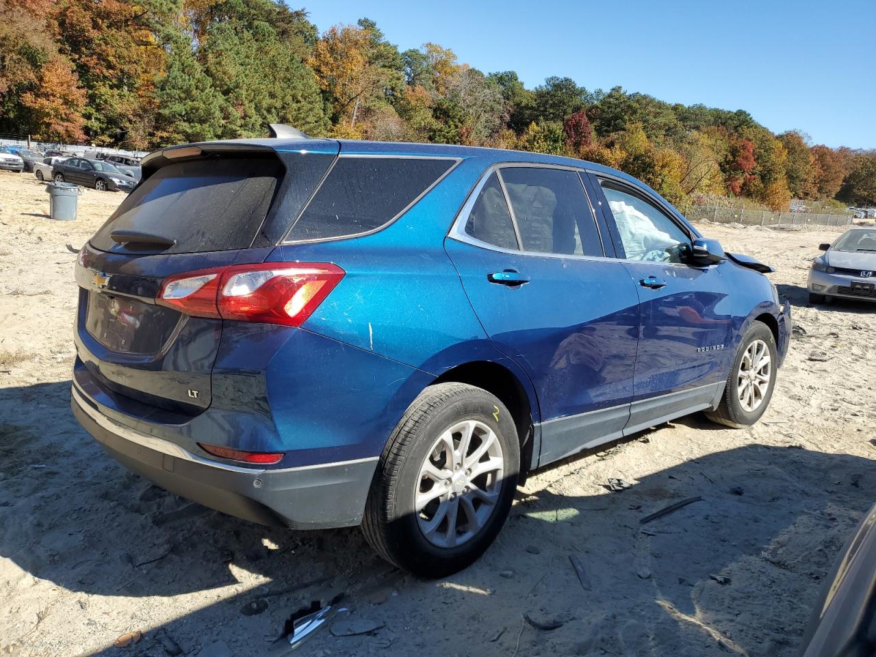 2019 Chevrolet Equinox - Image 3