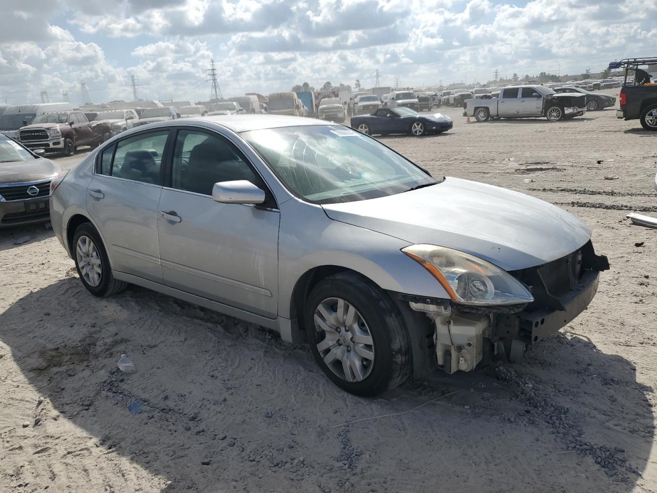 2012 Nissan Altima - Image 4