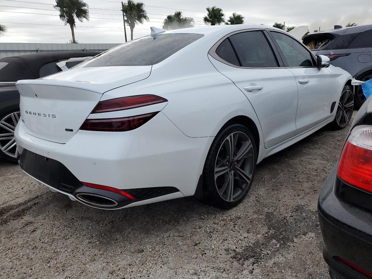 2024 Genesis G70 - Image 3
