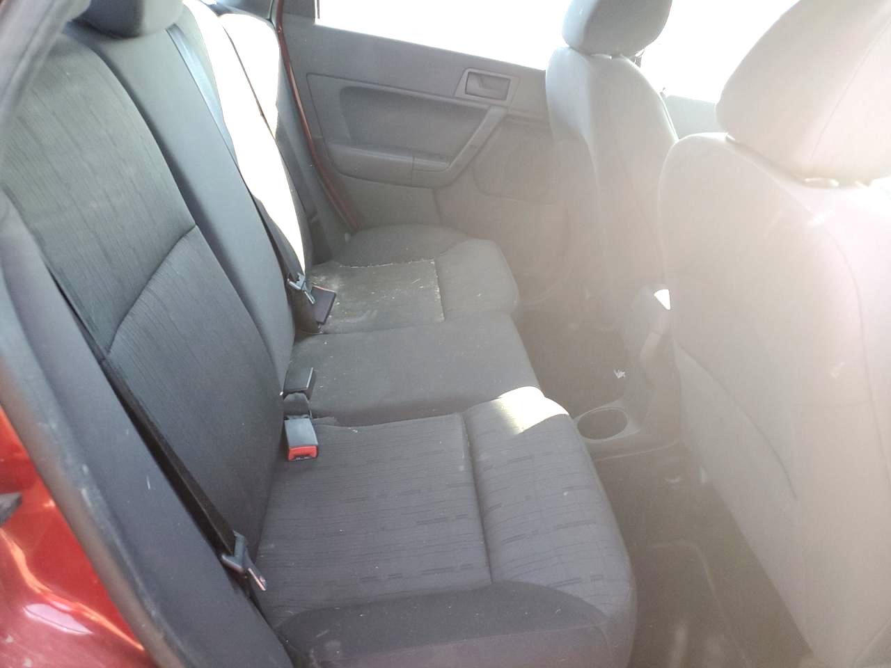 2011 Ford Focus - Image 10