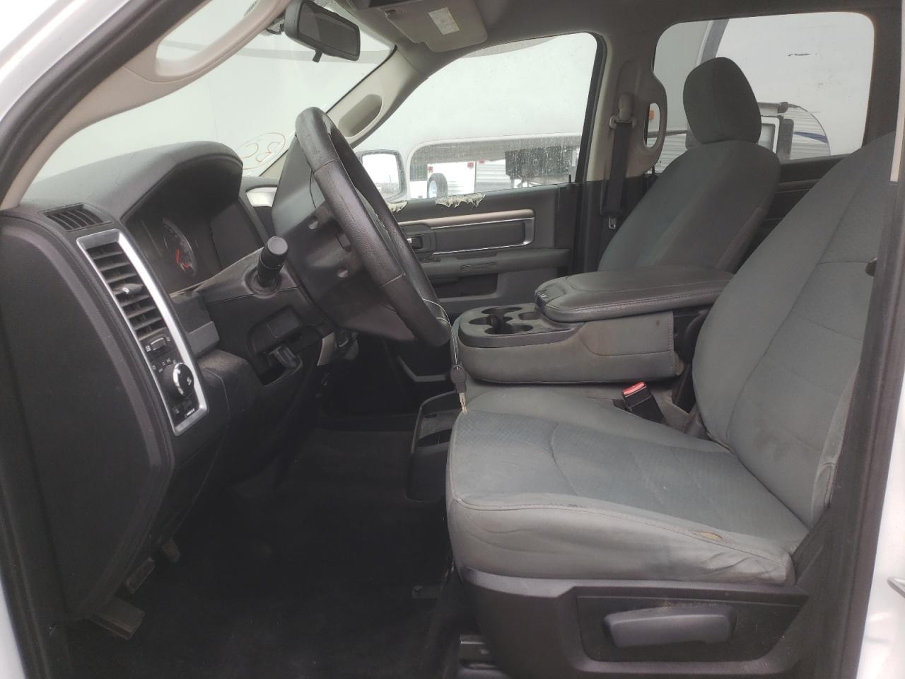 2016 RAM 1500 - Image 7