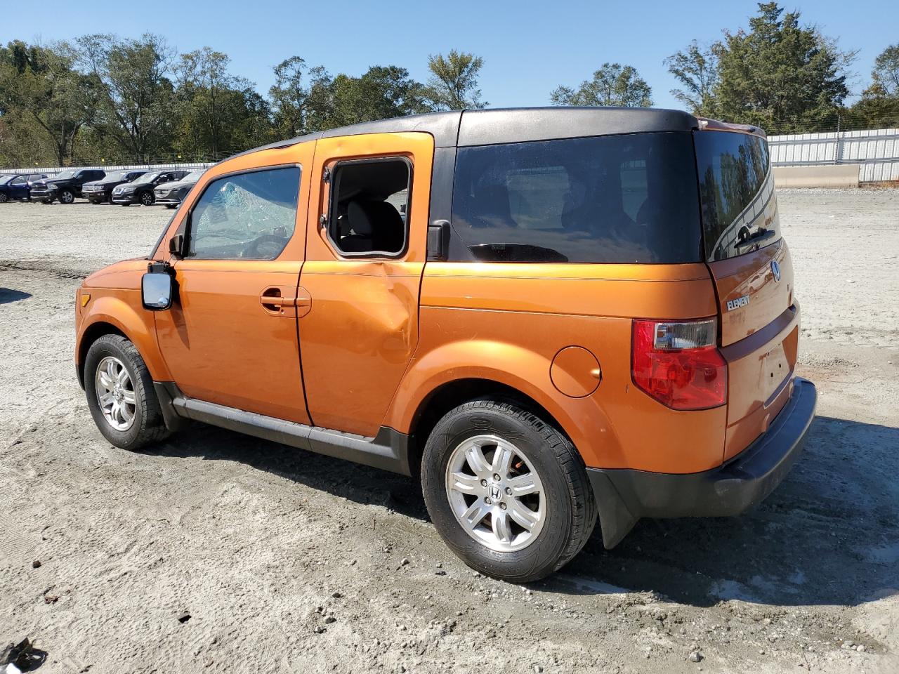 2006 Honda Element - Image 2